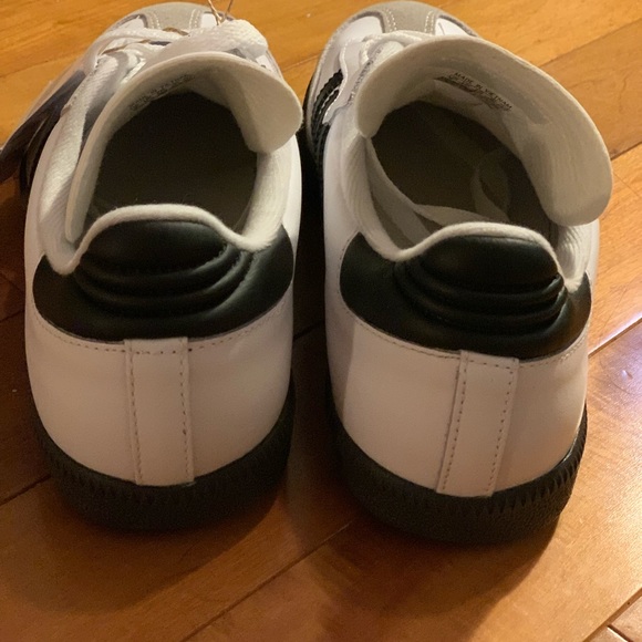 Adidas Samba Classic - Picture 2 of 3